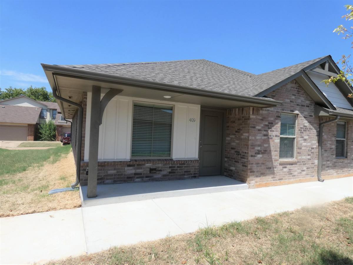 House for rent at Summit Ridge, 409 Vail Circle, Oklahoma City, OK 73114
