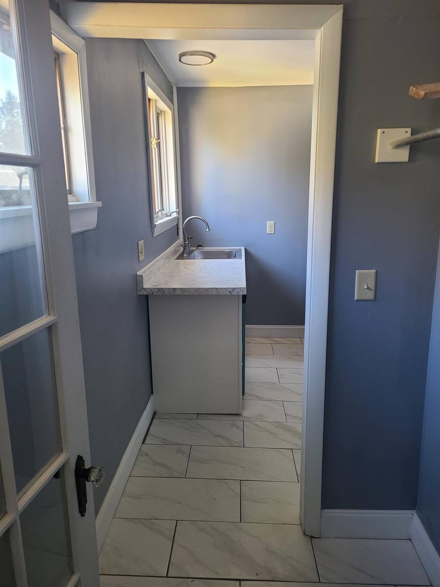 Apartment for rent at 12 Autumn St, Bangor, ME 04401