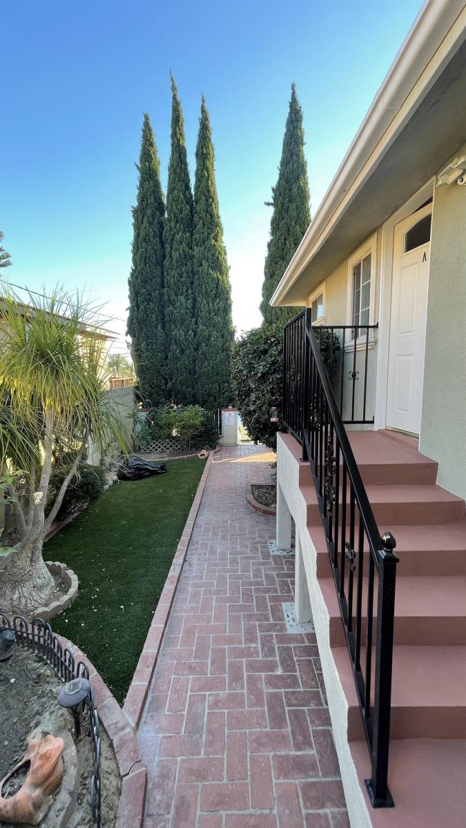 House for rent at 5138 W 141st St, Hawthorne, CA 90250