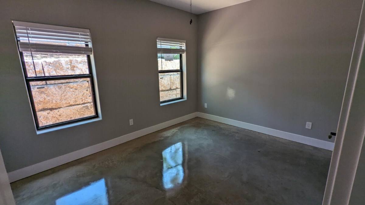House for rent at 1213 Oak Dr, Denison, TX 75020