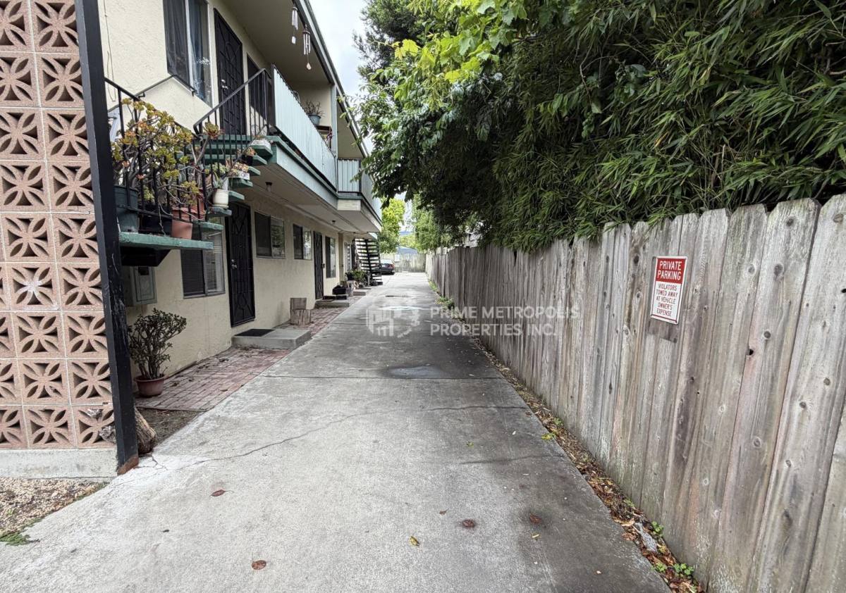 Apartment for rent at 1817 7th St #3810, Berkeley, CA 94710