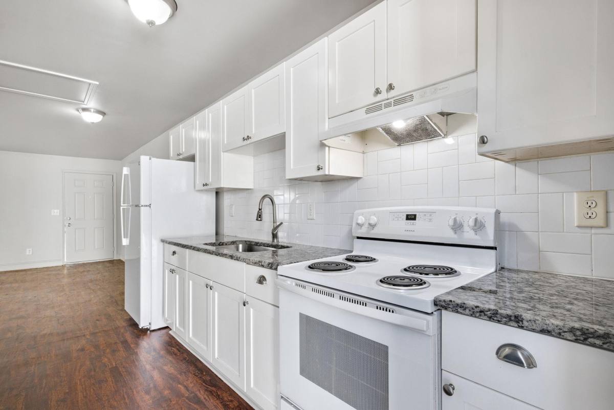 Apartment for rent at Foxhall Apartment Homes, 969 Forest Ave #E1, Forest Park, GA 30297