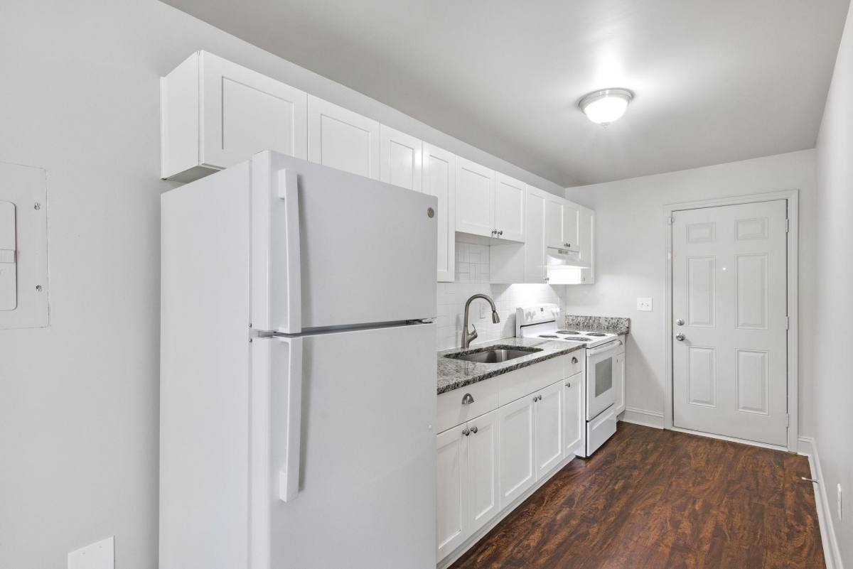 Apartment for rent at Foxhall Apartment Homes, 969 Forest Ave #E1, Forest Park, GA 30297