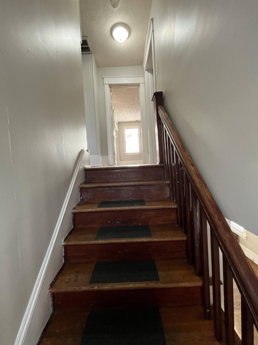 House for rent at 2000 Martinsburg Pk, Winchester, VA 22602
