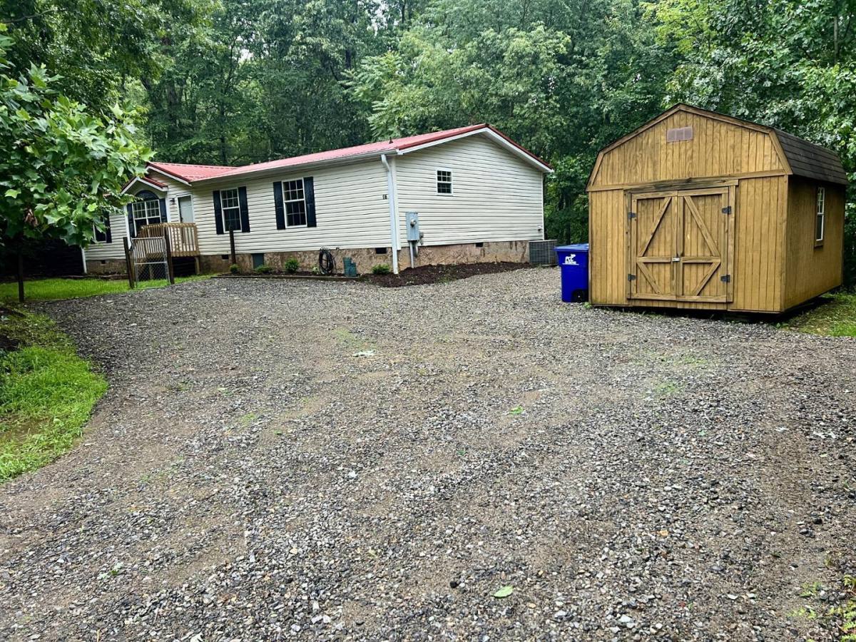 House for rent at 96 White Oak Gap Rd, Asheville, NC 28803