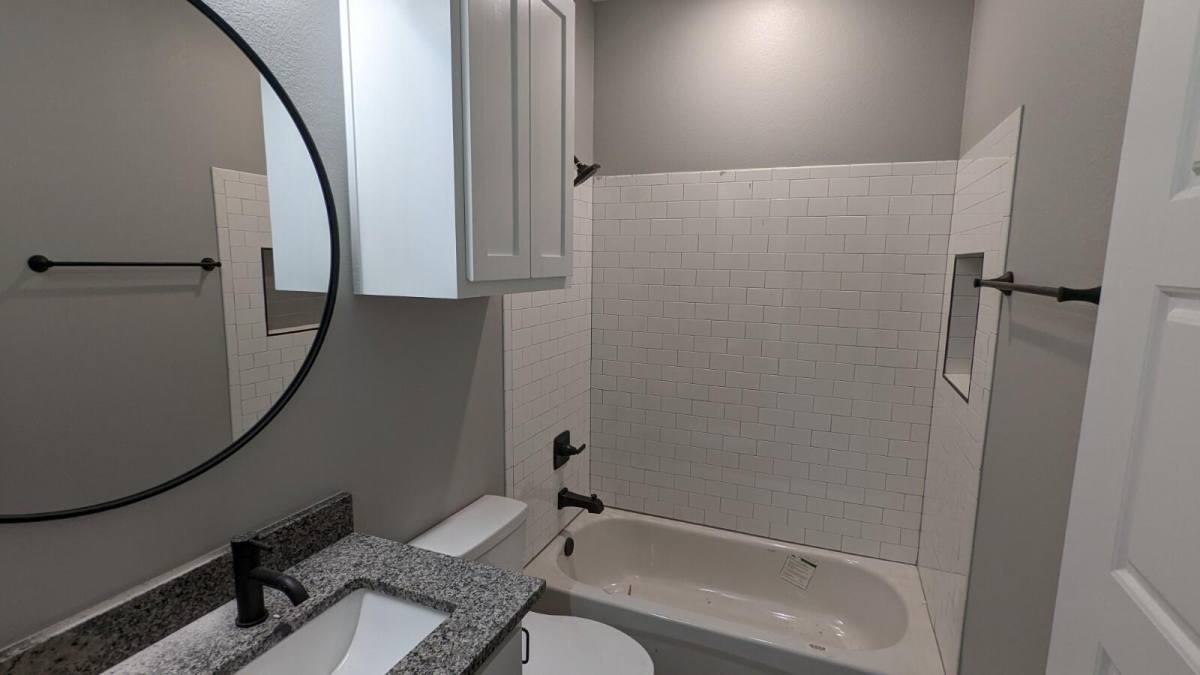 House for rent at 1215 Oak Dr, Denison, TX 75020