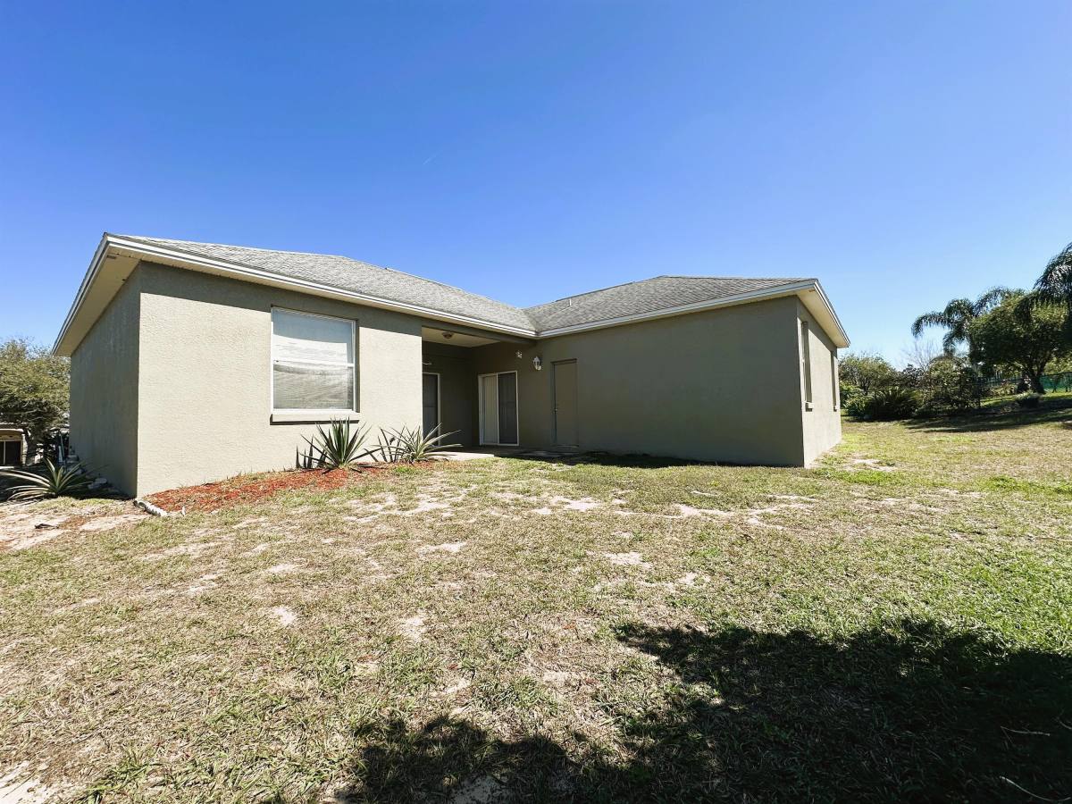 House for rent at Dinner Lake Shores, 238 Dinner Lake Place, Lake Wales, FL 33859