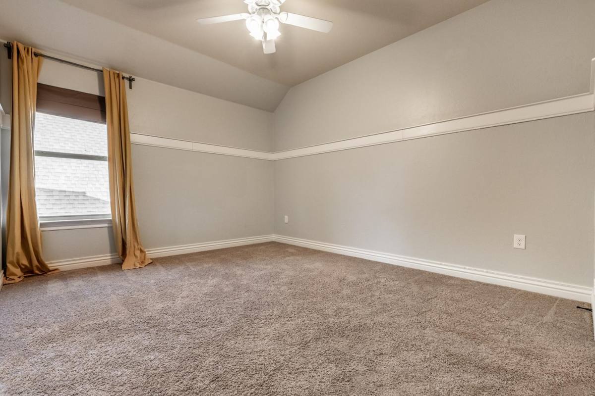 House for rent at Robin Ridge, 2304 NW 156th St, Edmond, OK 73013