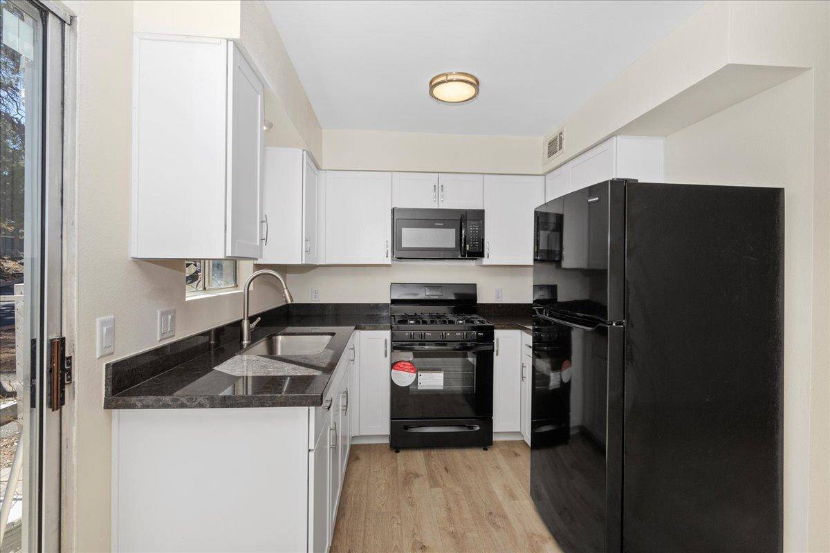 Apartment for rent at Country Club Circle, 355 Country Club Circle #39, Prescott, AZ 86303