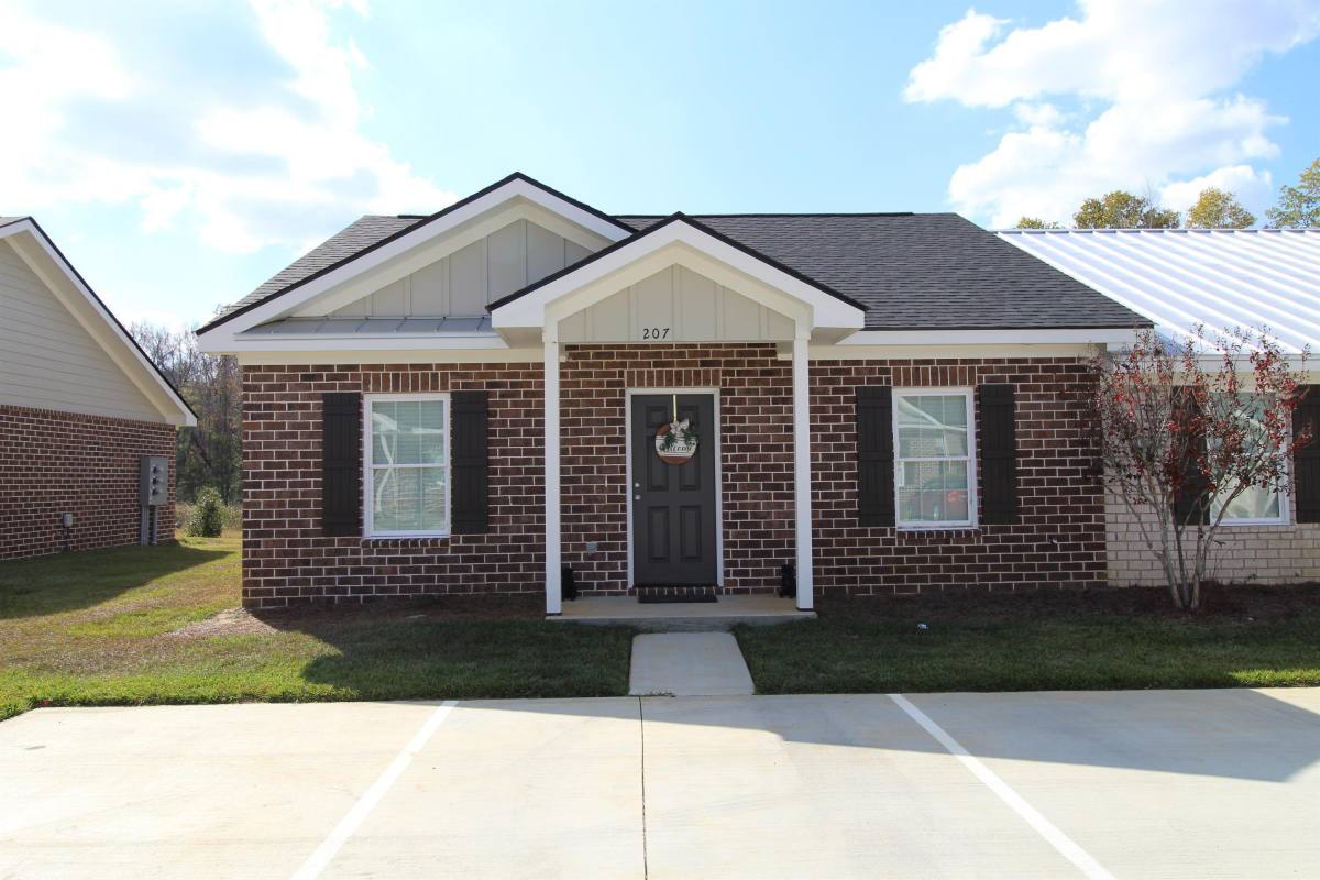 House for rent at 207 Waybill Circle, Statesboro, GA 30458