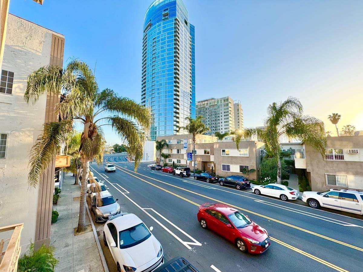 Apartment for rent at 44 Alamitos Ave, Long Beach, CA 90802