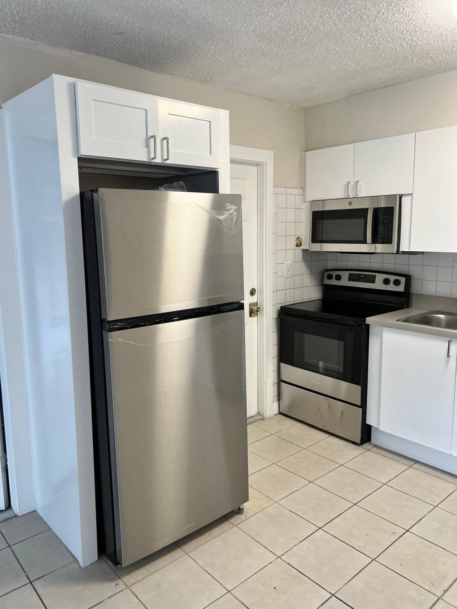 Townhouse for rent at 1800 NW 4th Ave #3, Boca Raton, FL 33432