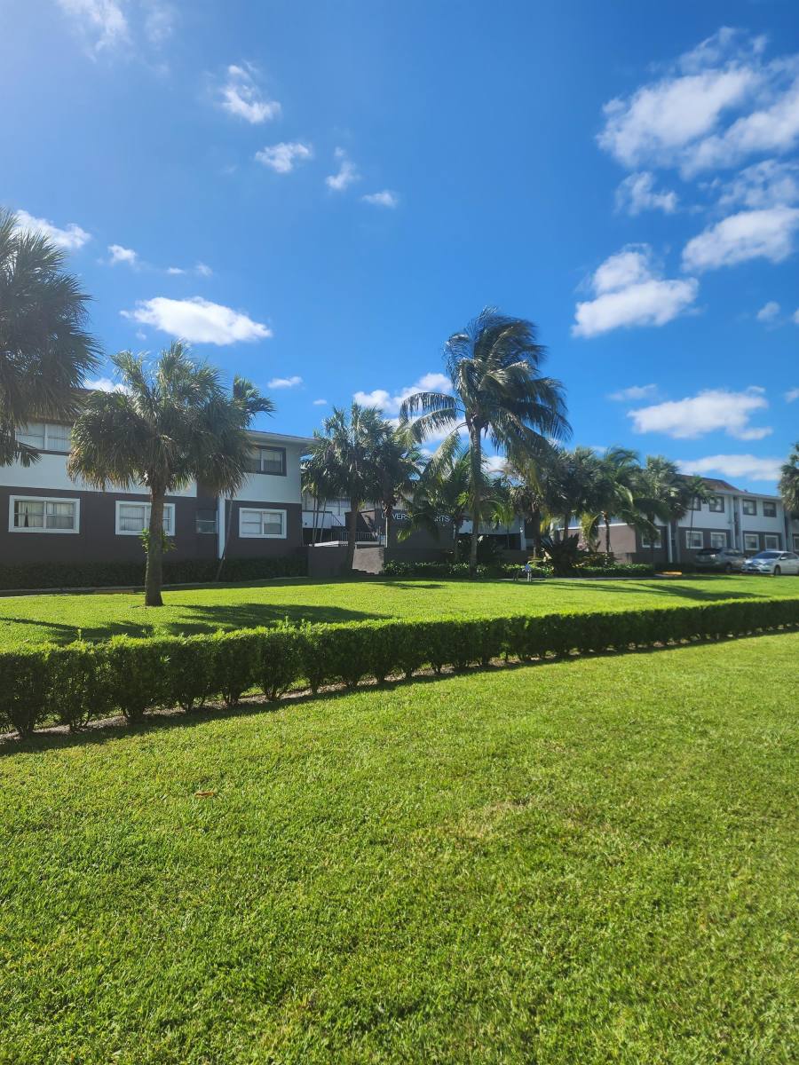 Townhouse for rent at 1800 NW 4th Ave #3, Boca Raton, FL 33432