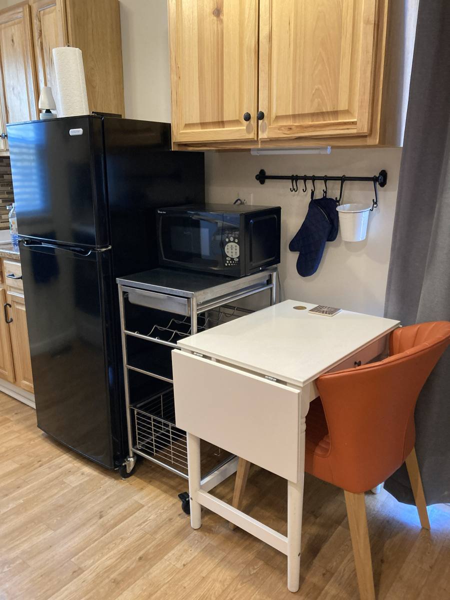 Apartment for rent at 4400 Genessee St #1W, Kansas City, MO 64111