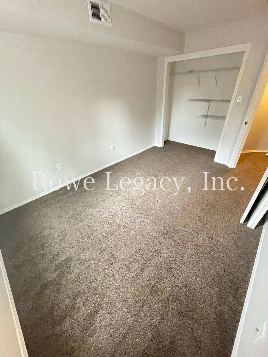 Townhouse for rent at Miravista, 11104 Vistazo Place SE, Albuquerque, NM 87123