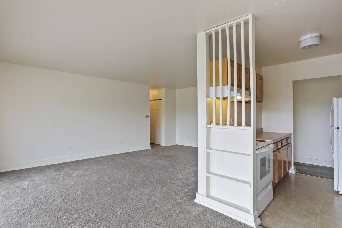 Apartment for rent at 620 6th Ave #205, Brunswick, MD 21716