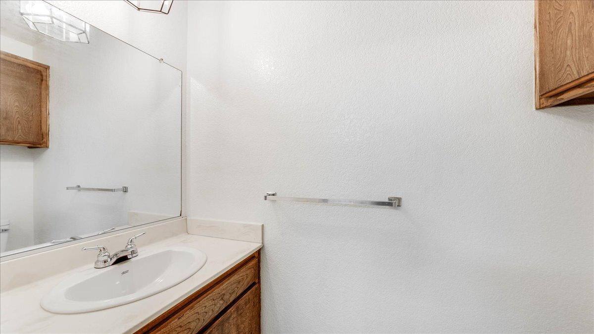 Townhouse for rent at 636 E Harvard Rd #C, Burbank, CA 91501