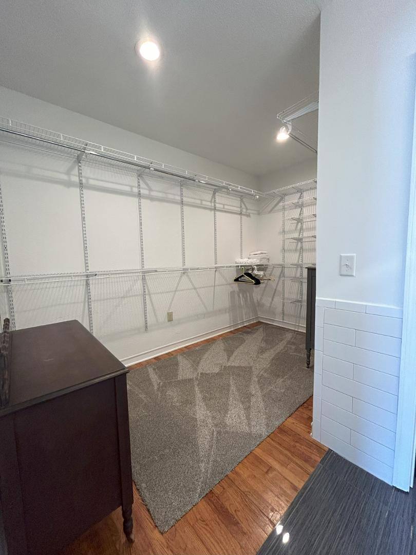 Apartment for rent at South Windemere, 652 Windermere Blvd #B, Charleston, SC 29407