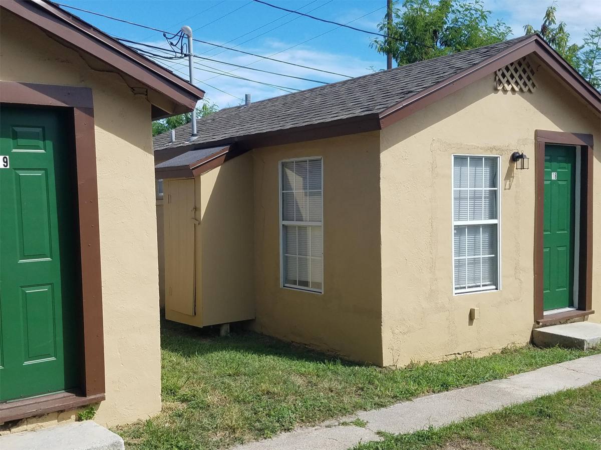 Apartment for rent at 3115 Agnes St, Corpus Christi, TX 78401