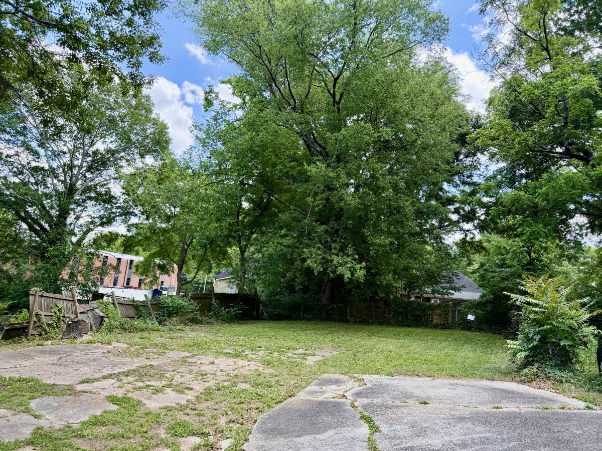 Apartment for rent at 696 Erin Ave SW, Atlanta, GA 30310