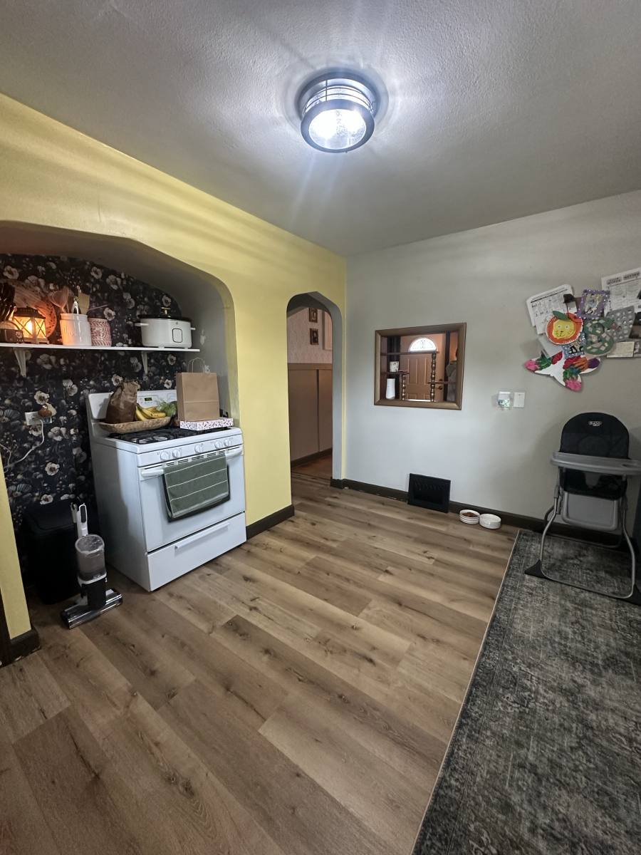House for rent at 918 N 8th Ave, Wausau, WI 54401