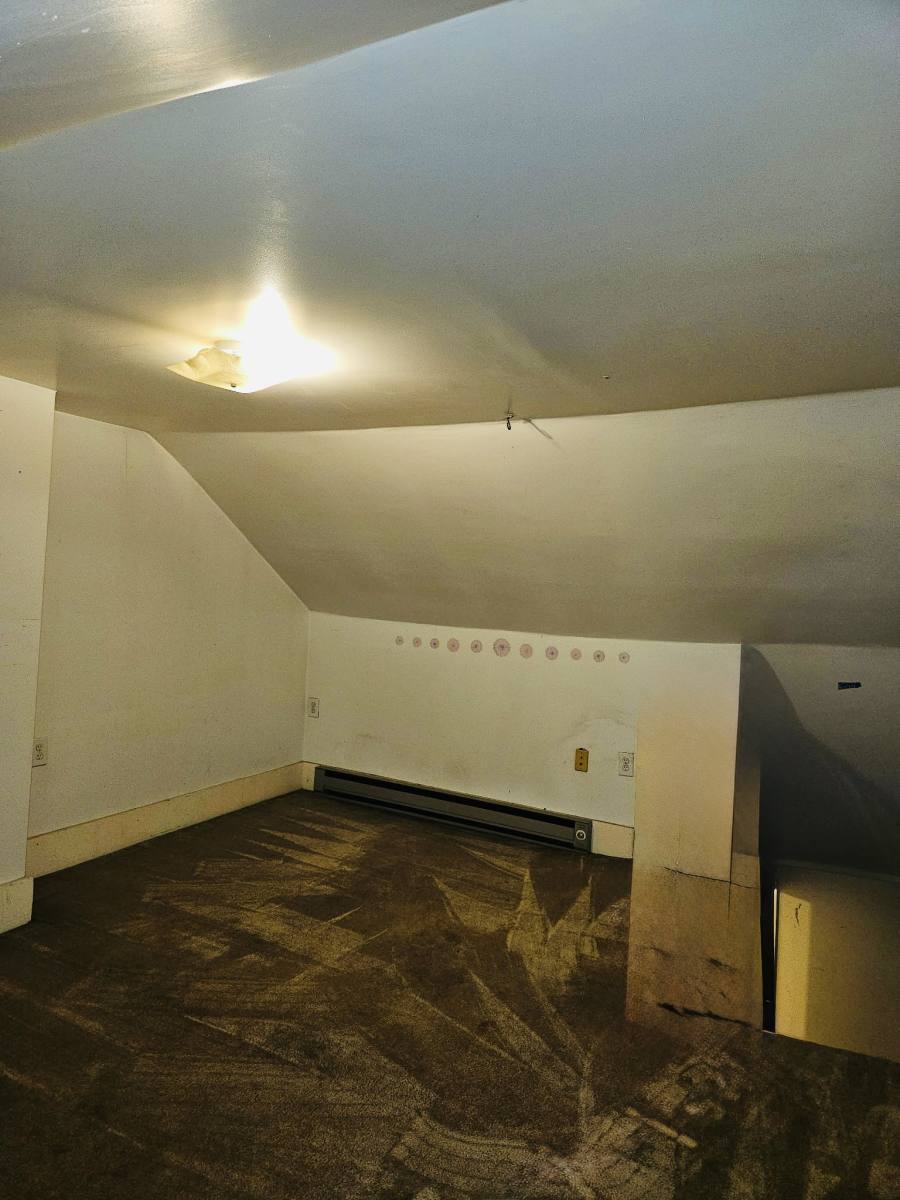 House for rent at 144 W Girard St, Mount Carmel, PA 17851