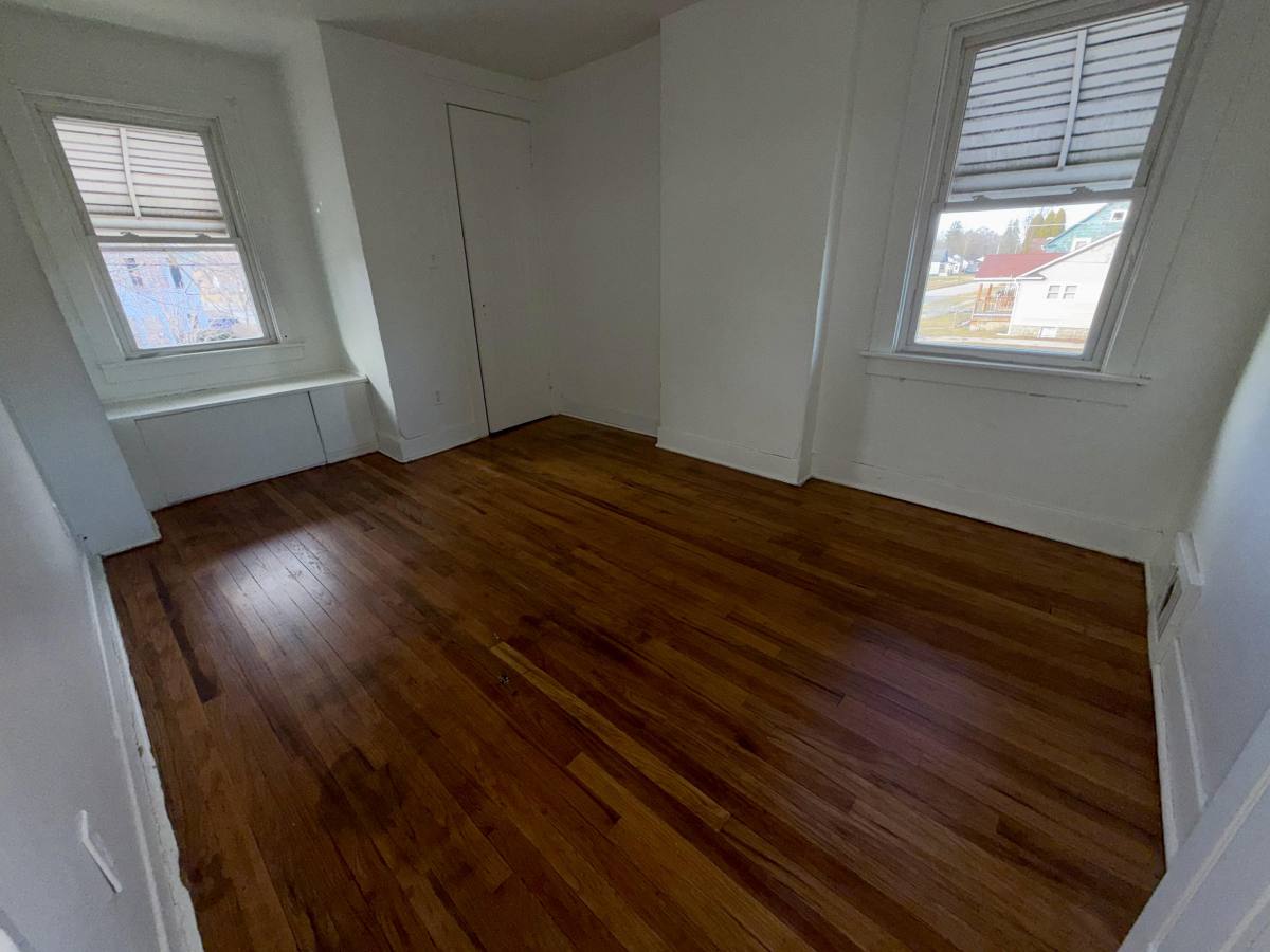 House for rent at 3403 Rust Ave, Saginaw, MI 48601