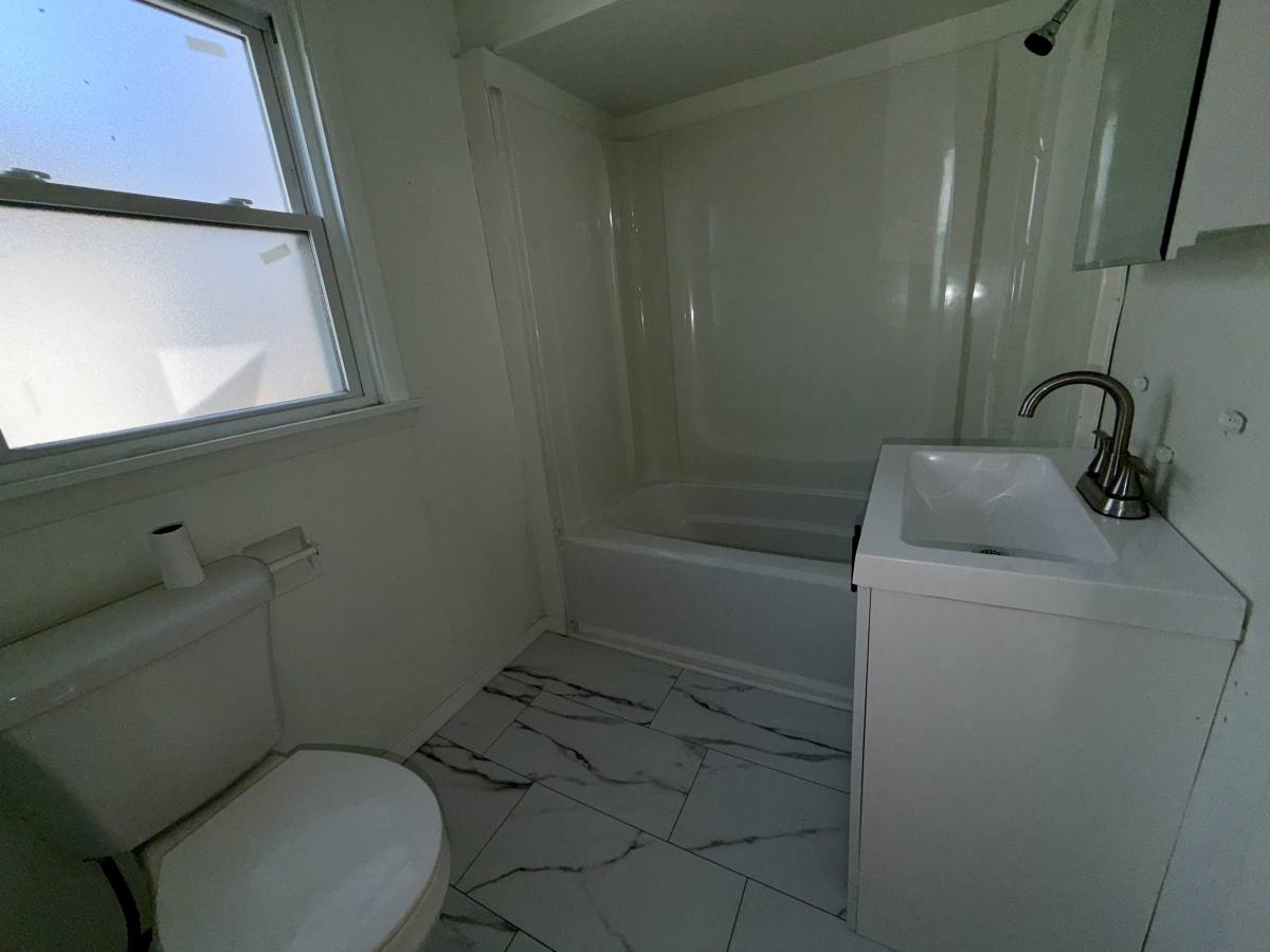 House for rent at 3403 Rust Ave, Saginaw, MI 48601