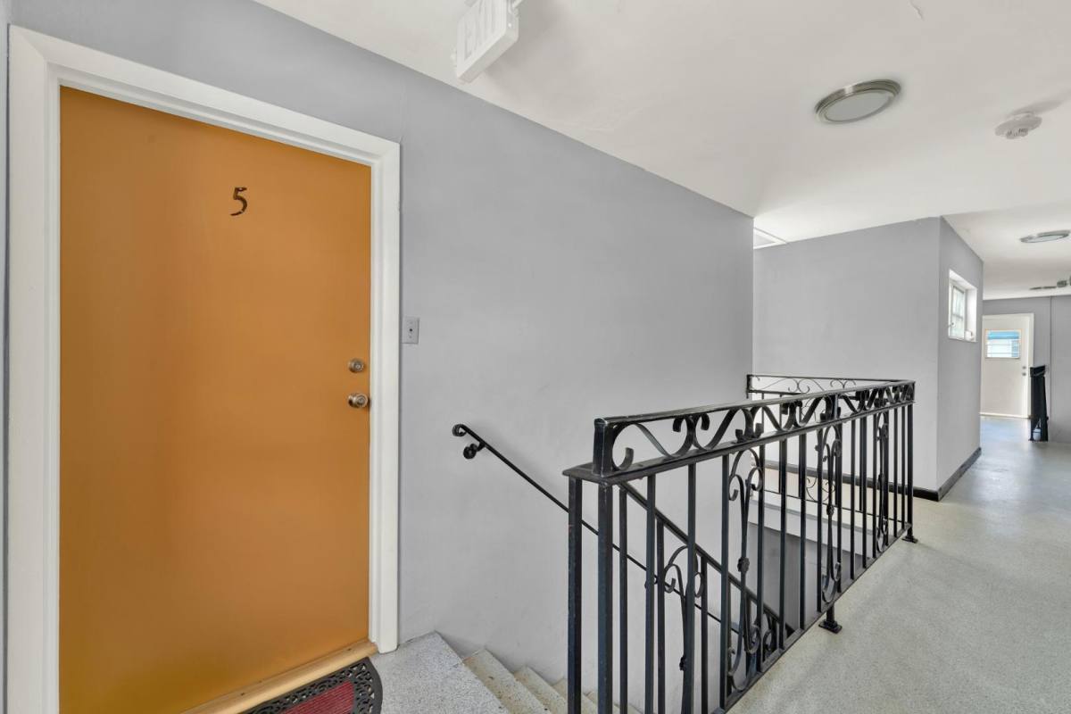 Apartment for rent at 340 Madeira Ave, Miami, FL 33134