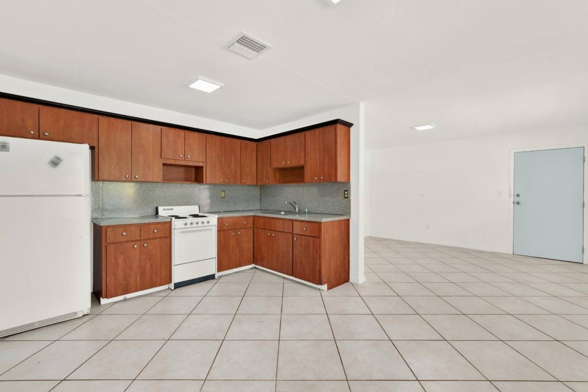Apartment for rent at 340 Madeira Ave, Miami, FL 33134