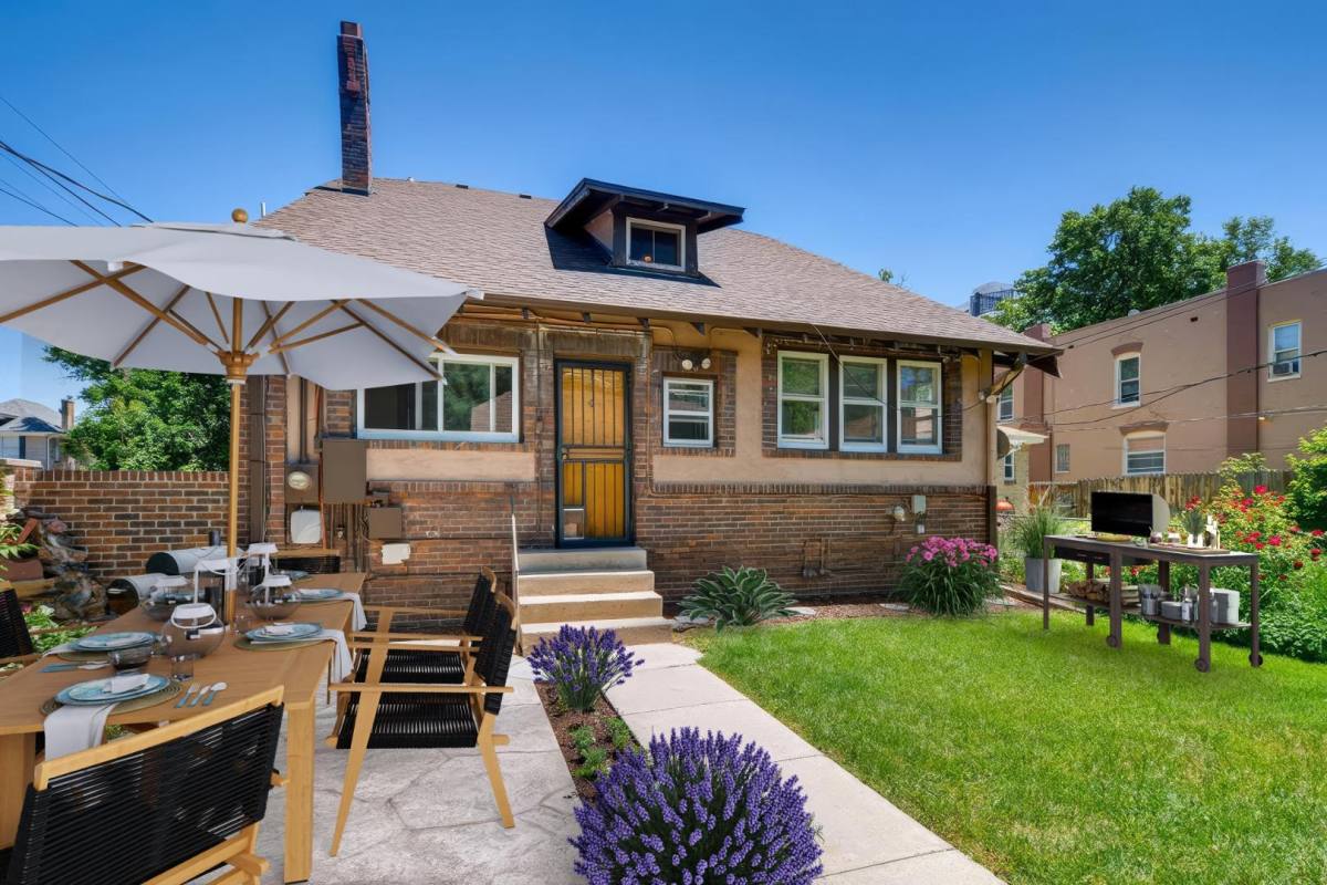 House for rent at 867 Ogden St #O2, Denver, CO 80218