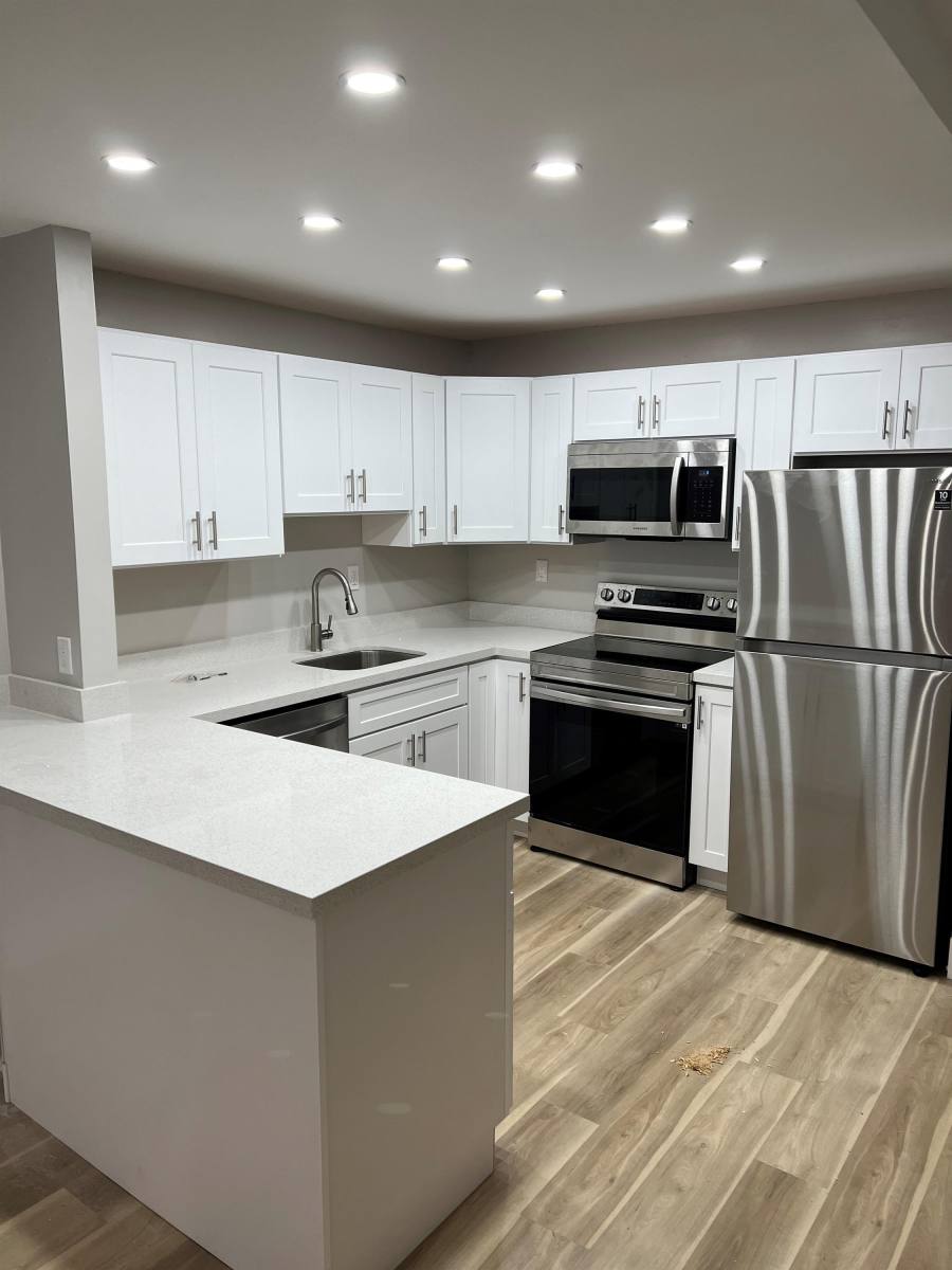 Apartment for rent at 320 SE 11th Ave, Pompano Beach, FL 33060