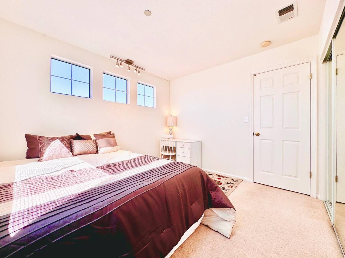 House for rent at Ponderosa Landing, 4536 Mackinaw St, Union City, CA 94587