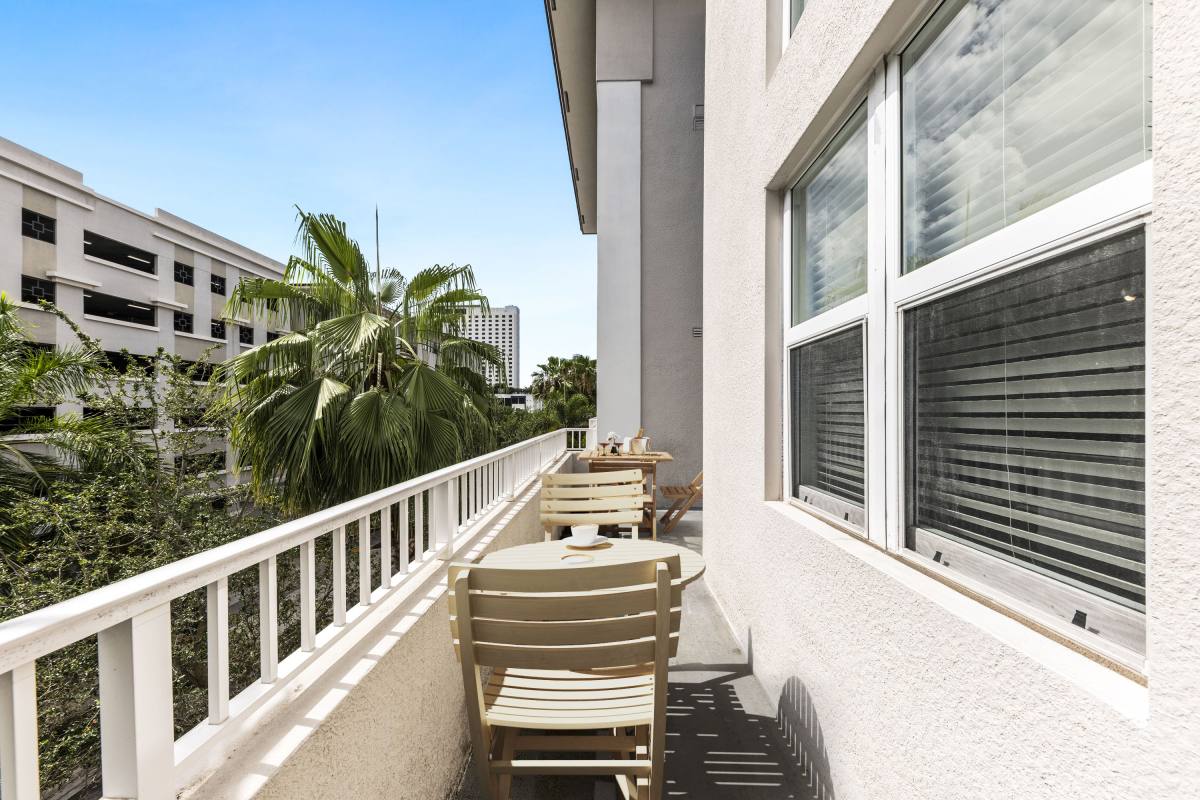 Apartment for rent at Aviah Flagler Village, 440 NE 4th Ave, Fort Lauderdale, FL 33301