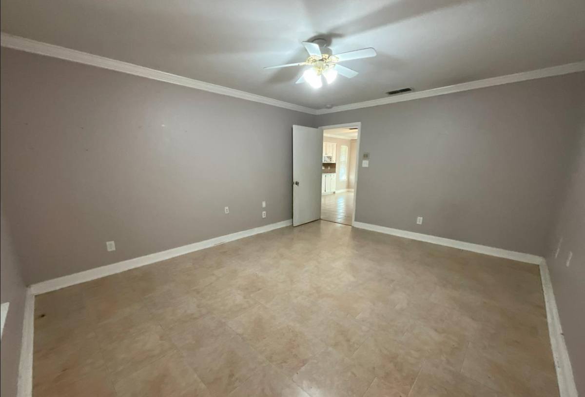 650 W Ohio St, Van, TX 75790 - House for Rent - Image 2