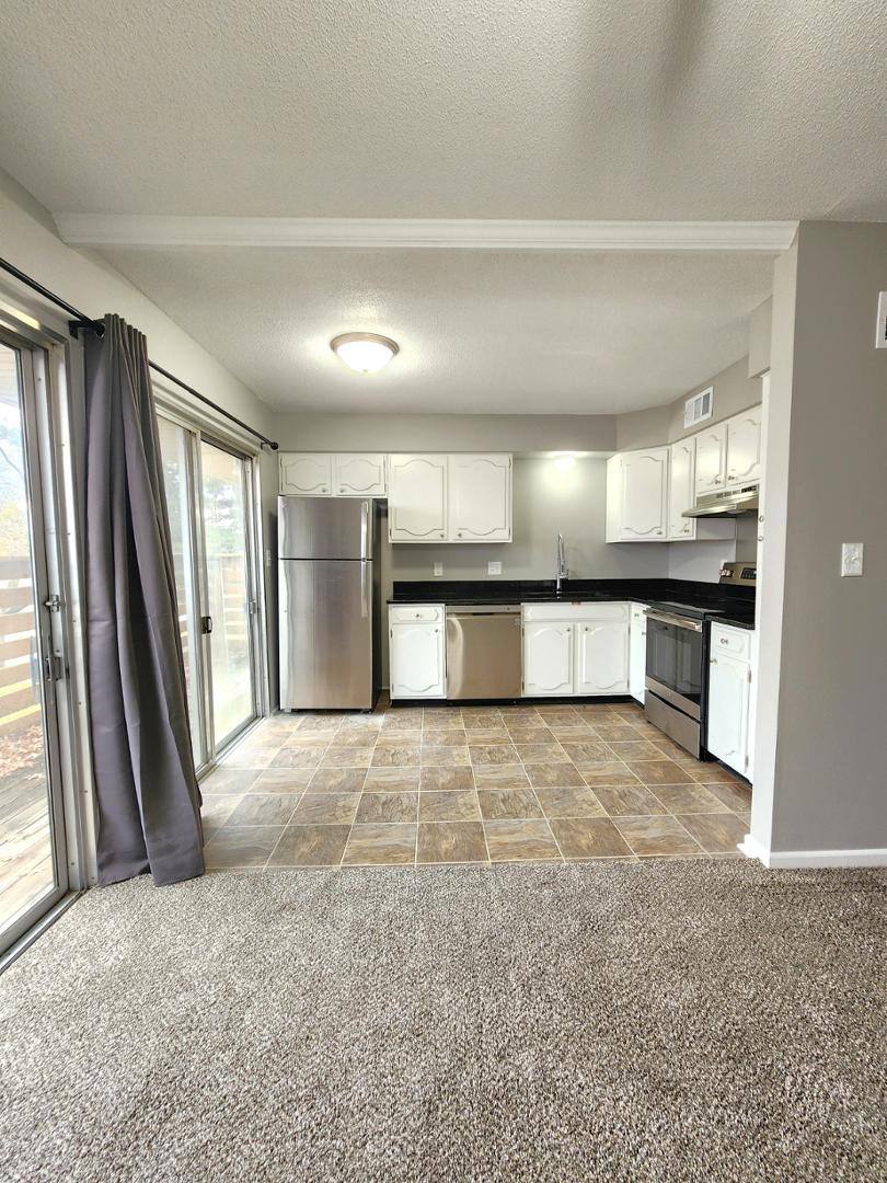 Apartment for rent at The Pines, 9530 Mission Rd, Leawood, KS 66206