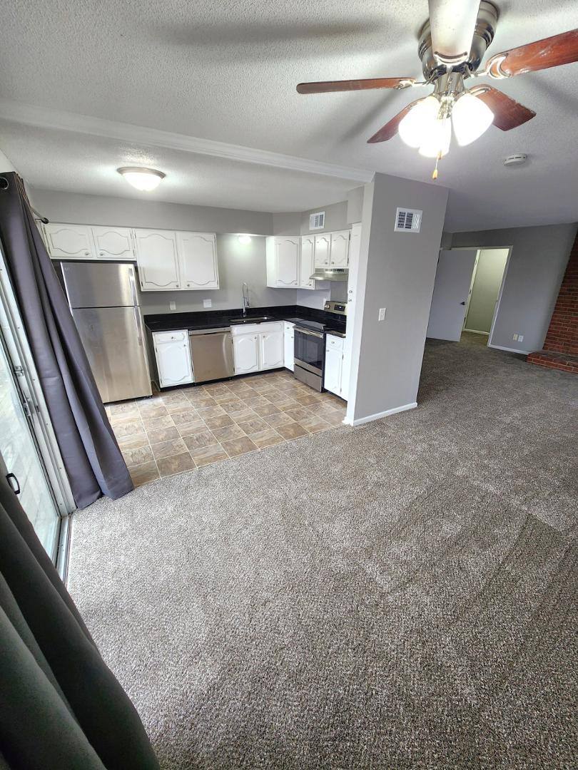 Apartment for rent at The Pines, 9530 Mission Rd, Leawood, KS 66206