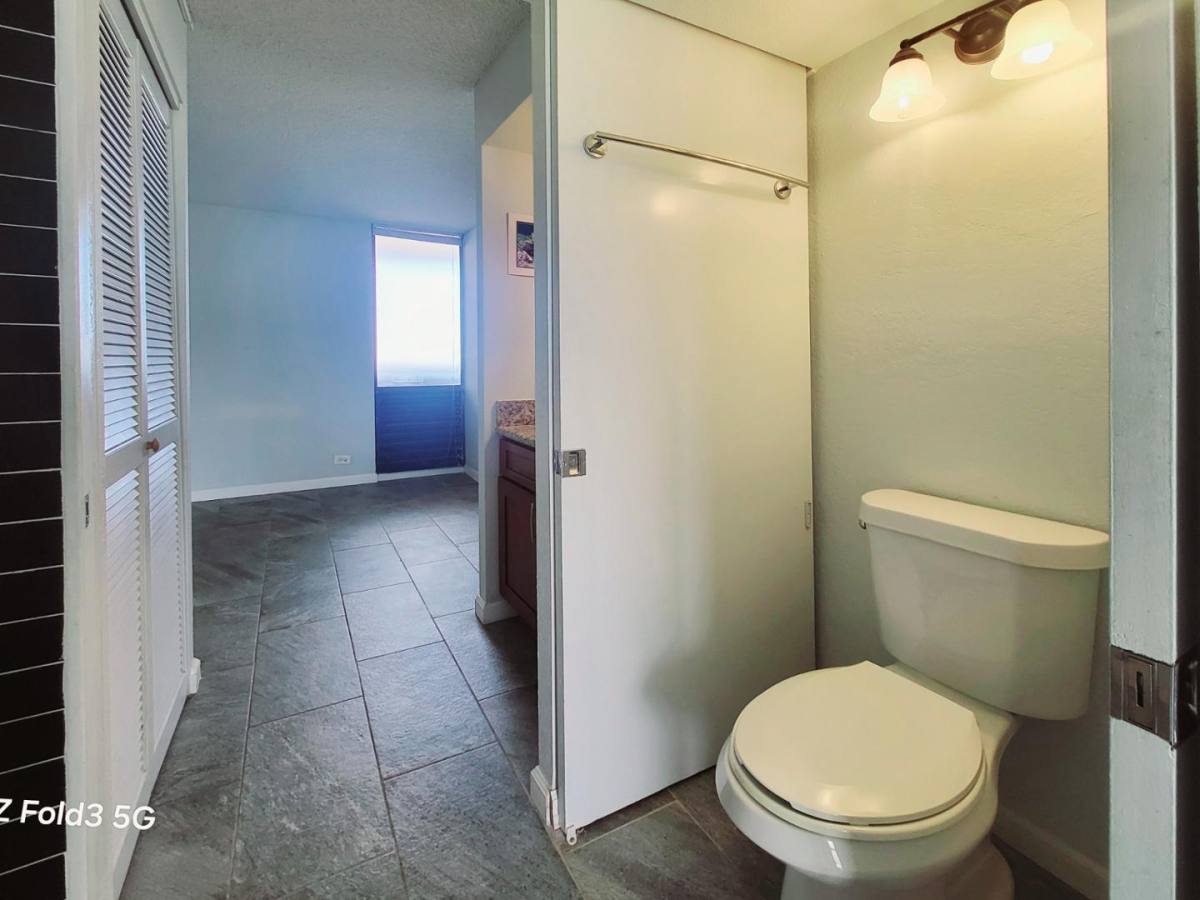 Apartment for rent at Monte Vista, 320 Liliuokalani Ave #1504, Honolulu, HI 96815
