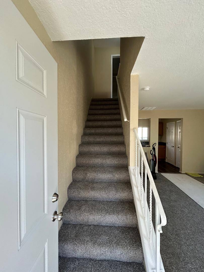 Townhouse for rent at Remington Place, 916 S Byrne Rd E, Toledo, OH 43609