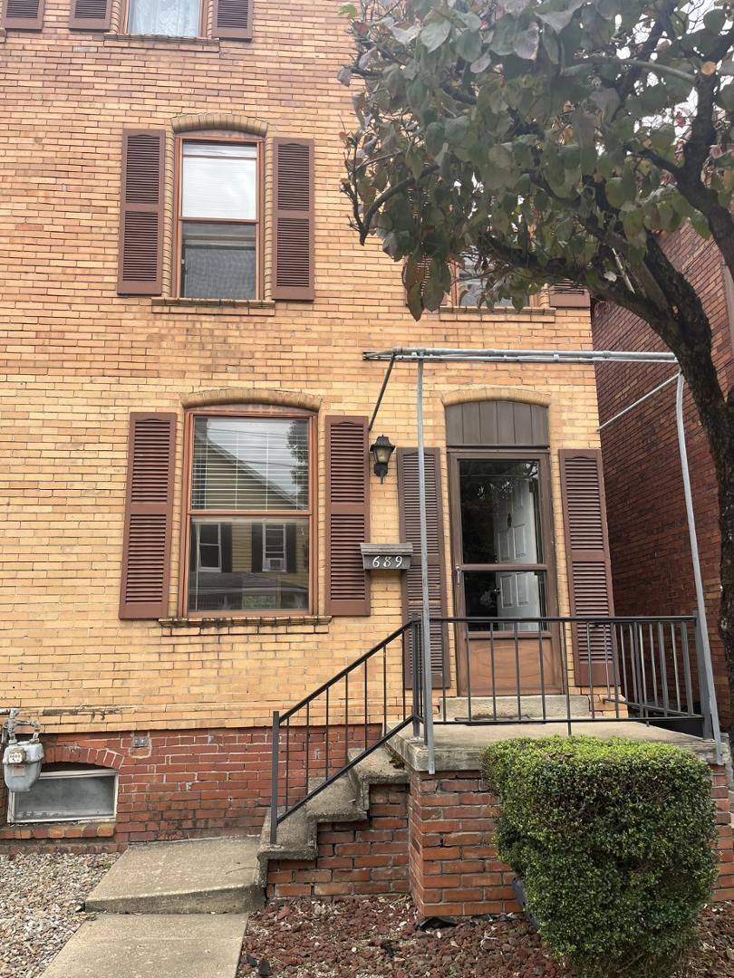 Townhouse for rent at 689 N Water St #689A, Kittanning, PA 16201