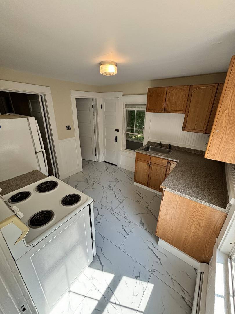 House for rent at 14 Graves St #B, South Deerfield, MA 01373