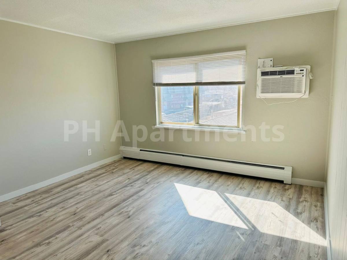 Apartment for rent at Malibu Manor, 1350 N Moline St, Aurora, CO 80010