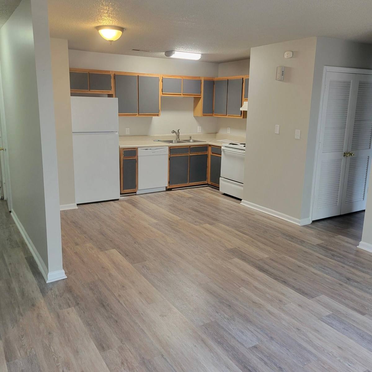 Apartment for rent at 410 S Ayersville Rd #16, Mayodan, NC 27027