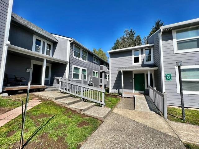 Apartment for rent at 2127 12th St #A208, Bremerton, WA 98312