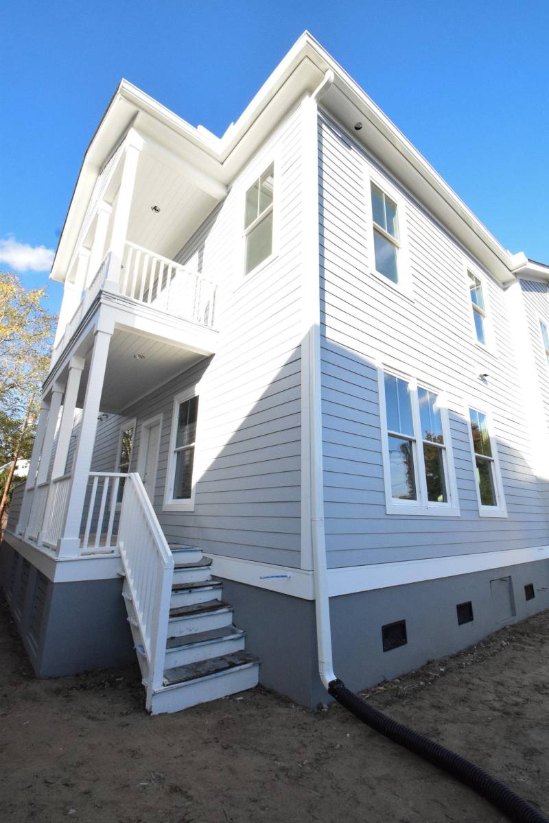 Townhouse for rent at 195 Romney St #1, Charleston, SC 29403