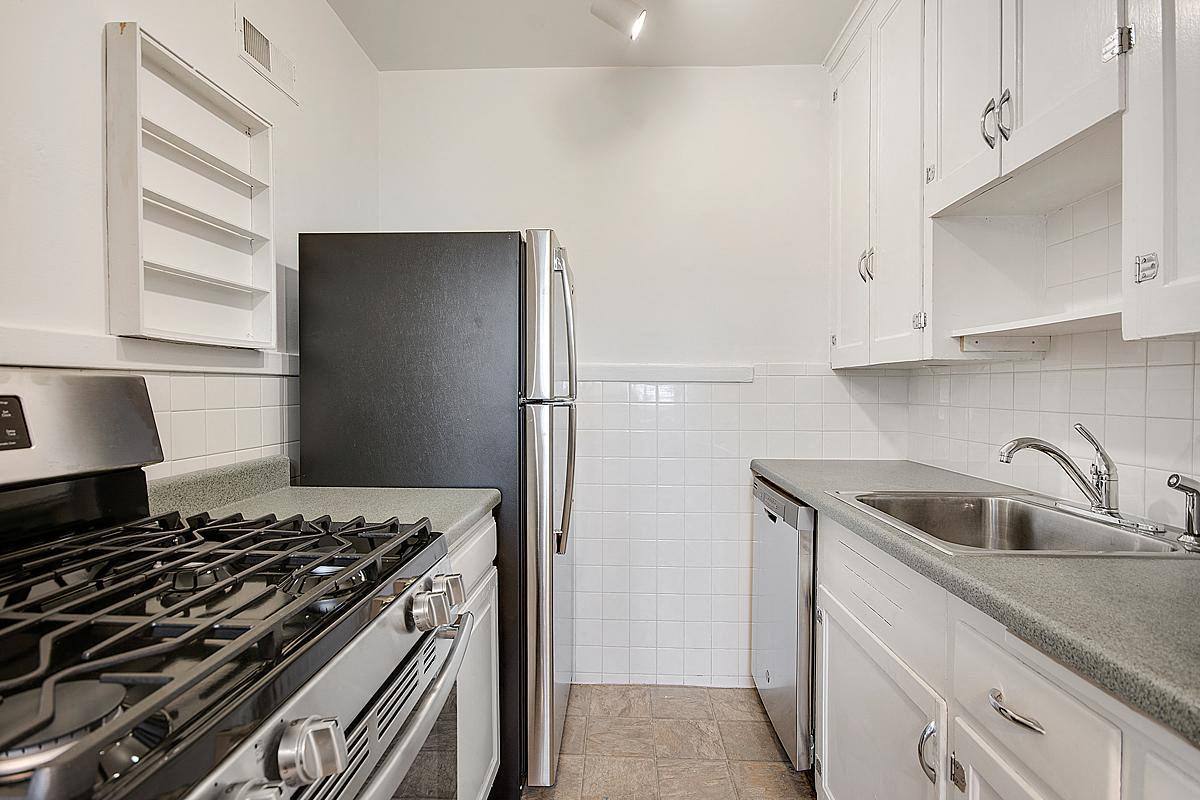 Apartment for rent at The Glenwood, 1280 Albion St #6, Denver, CO 80220