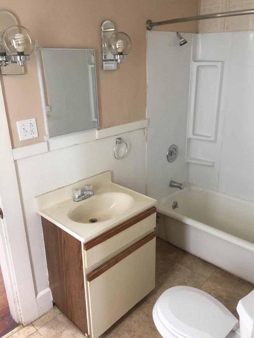 Apartment for rent at 2 N Main St #2L, Webster, MA 01570
