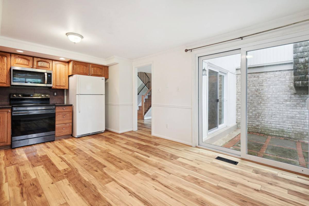 Townhouse for rent at 19407 Battleridge Way #1, Montgomery Village, MD 20886