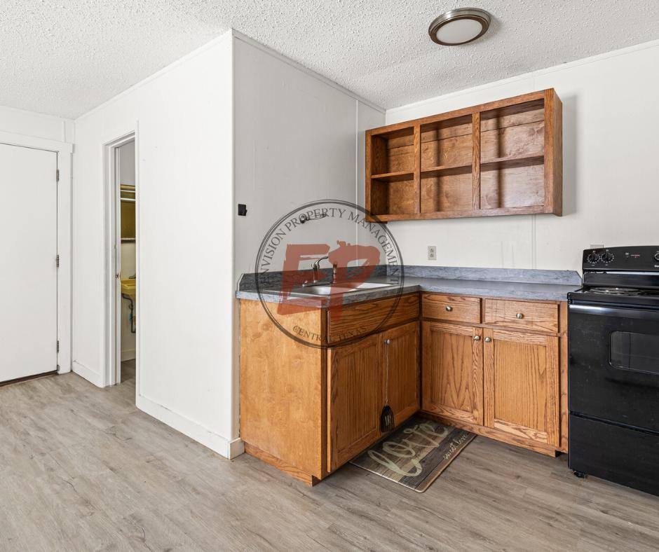 House for rent at 102 County Rd #1605, Clifton, TX 76634