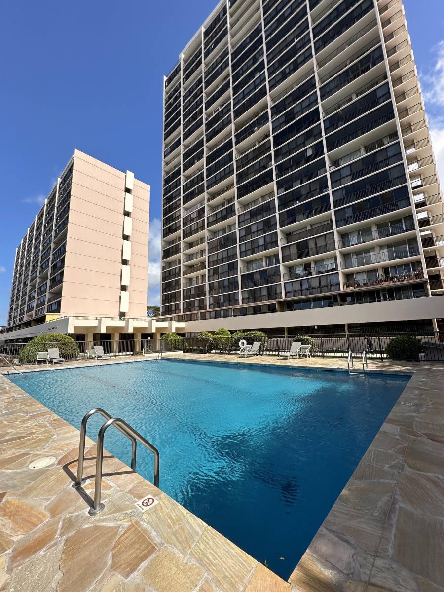 Townhouse for rent at Waialae Nui Valley, 4300 Waialae Ave #1, Honolulu, HI 96816